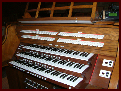 Holy Spirit Church Organ Console